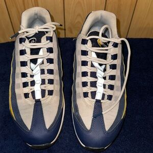 Nike Air Max 95 Michigan